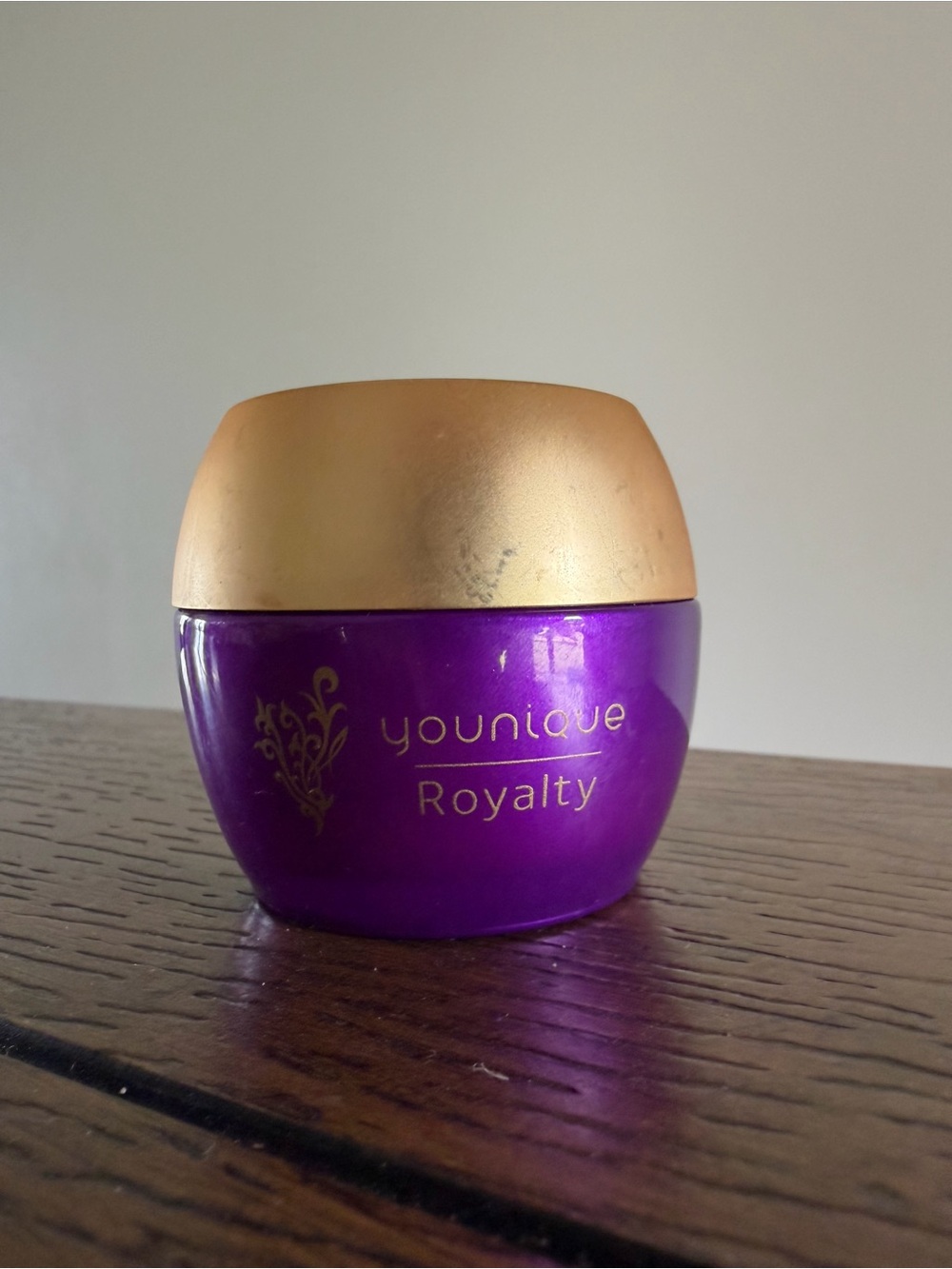 Younique Royalty Brightening Mask 1.5 oz New - Picture 2 of 8